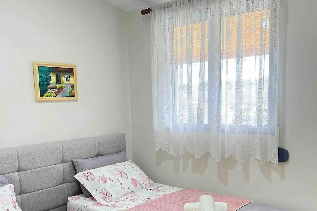 Lusi'S Apartment بورغراديك